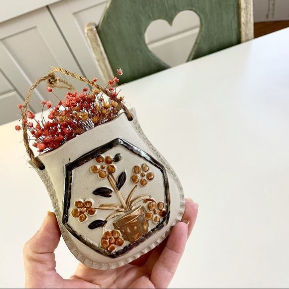 Vintage 70s Ceramic Wall Pocket, Flower Pot Motif, Earth-tones, Flower c… - Picture 4 of 6